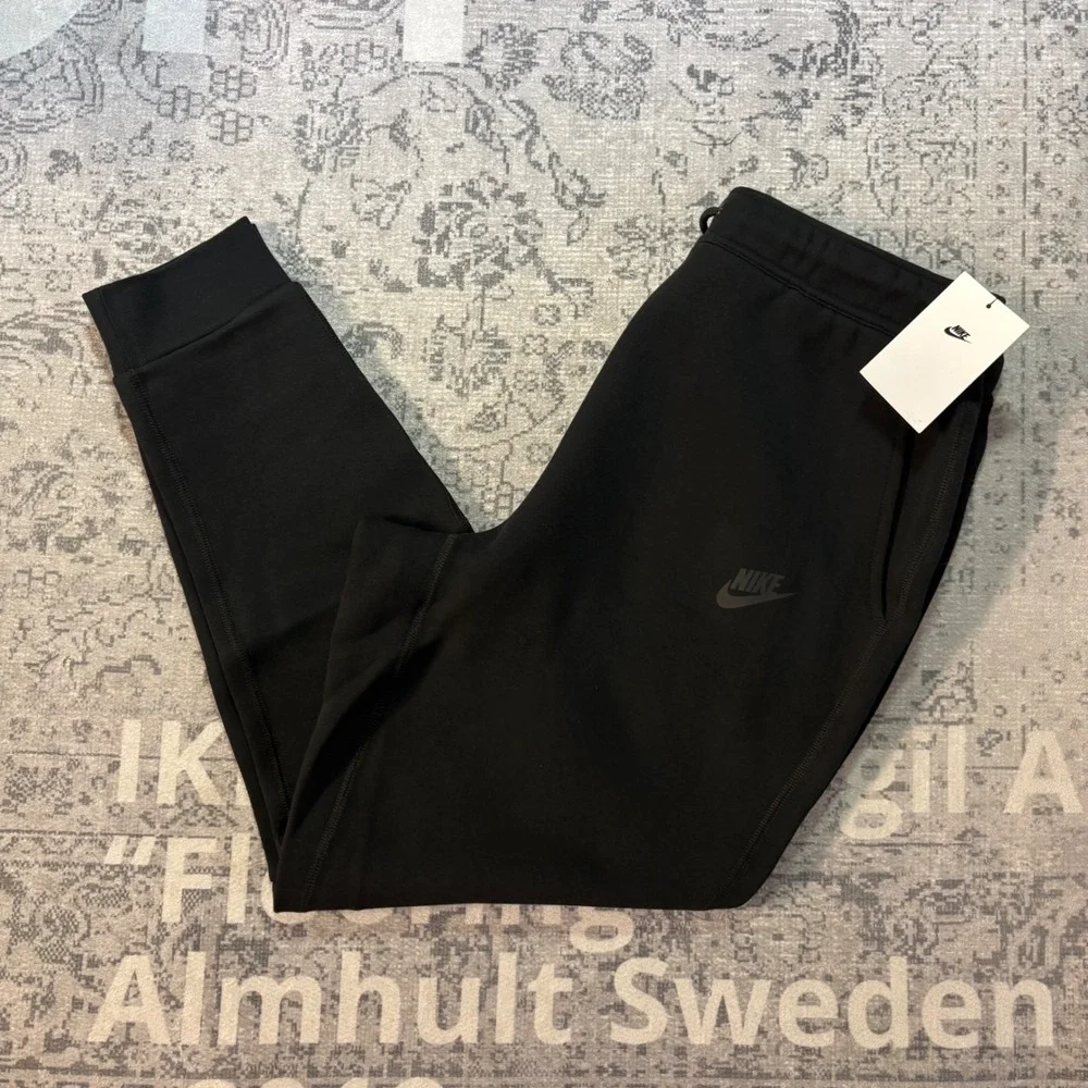 Nike Tech Fleece Joggers Mens Black Slim Fit Sweatpants FB8002-010 NEW